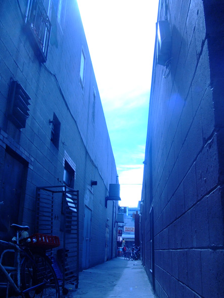 bikealleyF.jpg